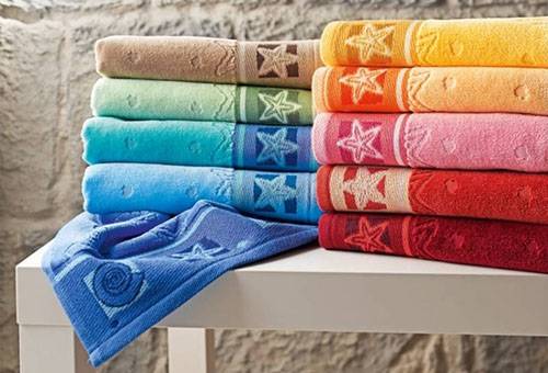 Prosoapele de tip terry multicolore