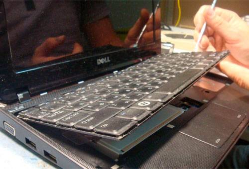 Curatare profunda a tastaturii