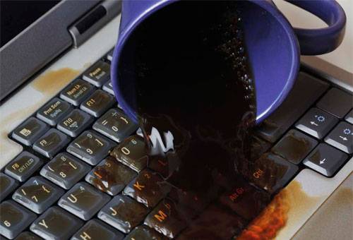 tastatura inundată