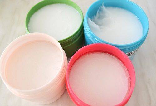 gel de casă în cutii de plastic
