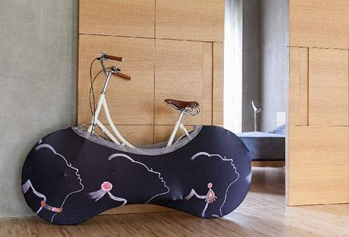 Biciclete de depozitare într-o cutie