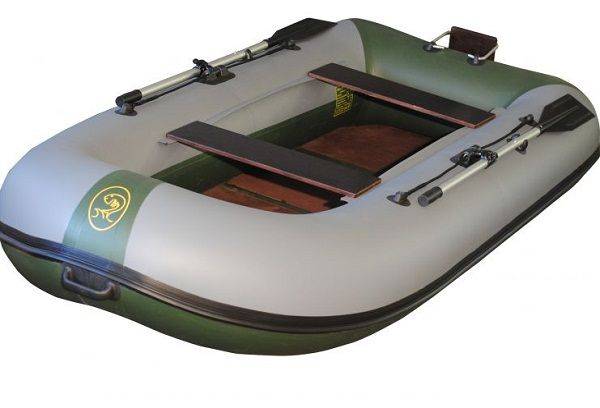 Barca din PVC