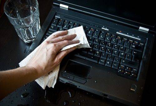 curățare laptop