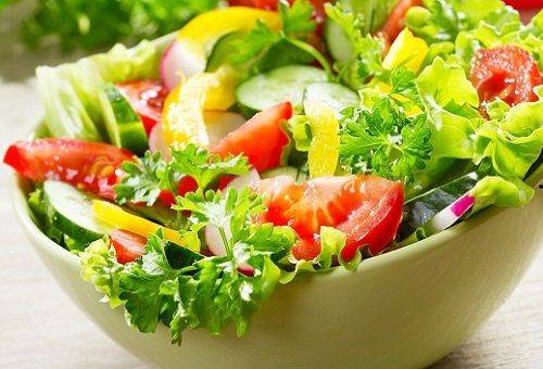 salată de legume