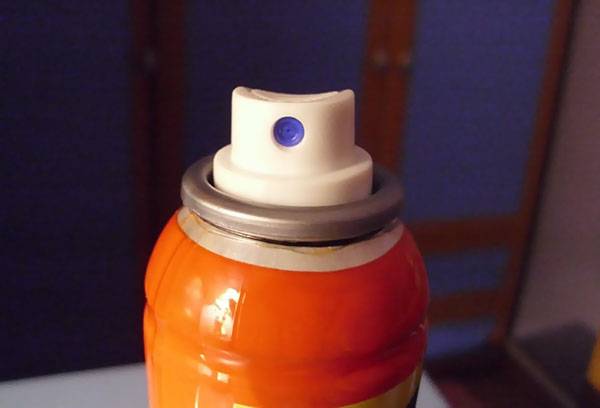 Insekticīdu aerosols var
