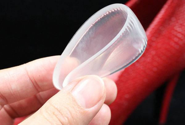 Garnitura de pantofi din silicon