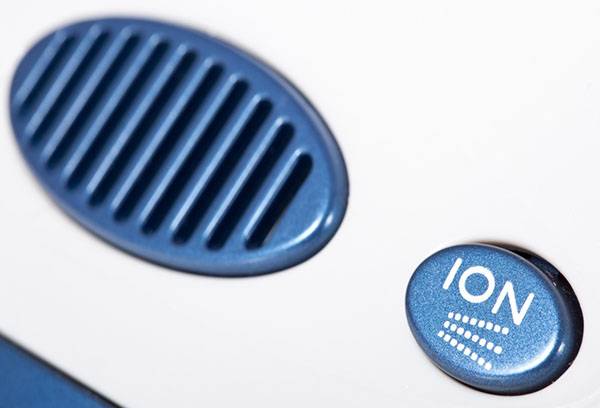 Buton ionizator de aer