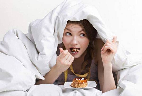 Lipsa nutriției în timpul privării de somn