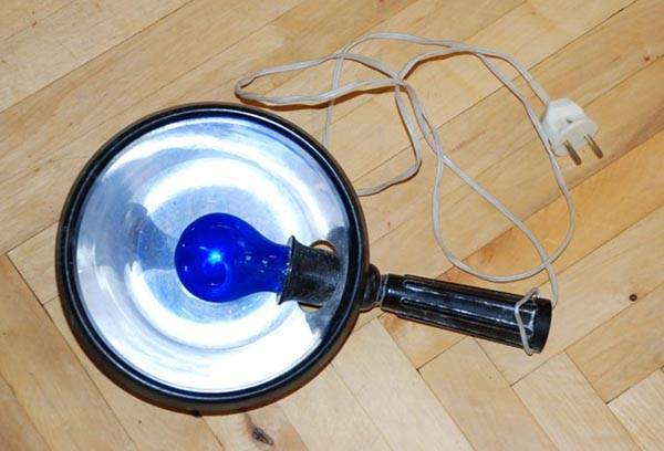 Lampa ultravioleta veche