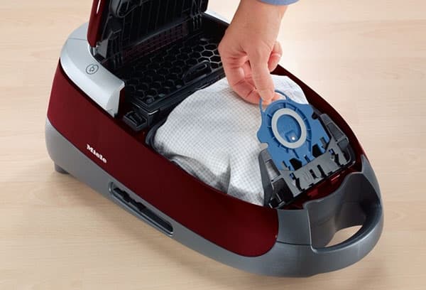 Aspirator cu sac