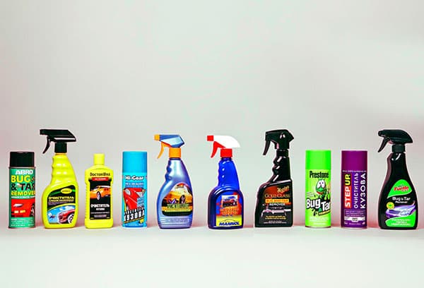 Produse industriale de curățare a mașinilor