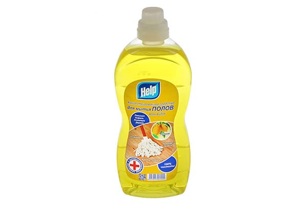 Instrument de ajutor pentru spălarea linoleumului