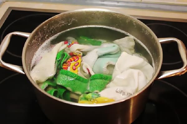 Prosoapele de gătit într-o tigaie