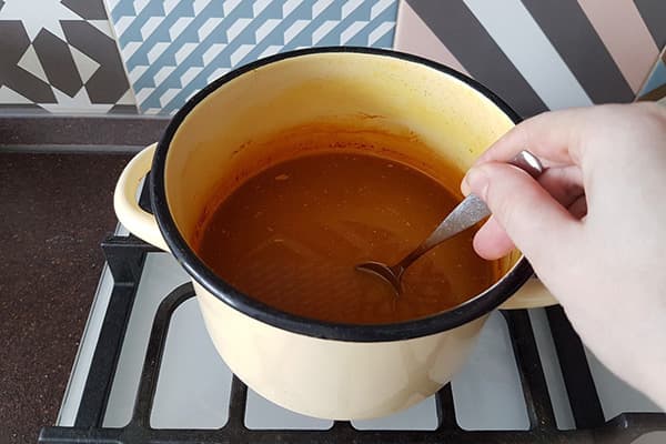 Bulion de turmeric
