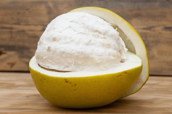 Pomelo cu fructe