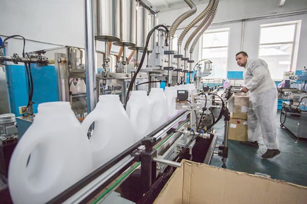 Fabricarea produselor chimice de uz casnic