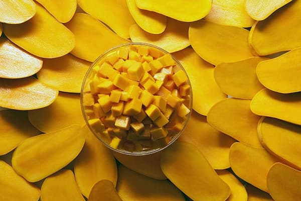 Fructe de mango feliate