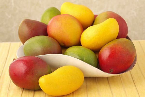 Placă cu mango