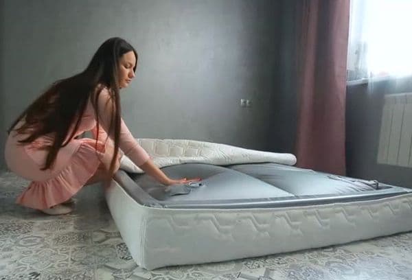 saltea cu apă pentru o singură cameră