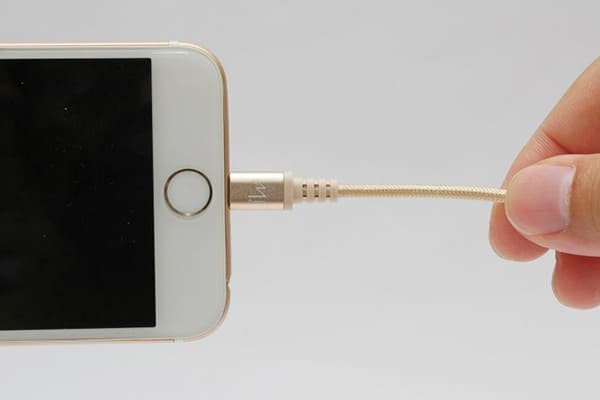 Încărcarea IPhone nu funcționează