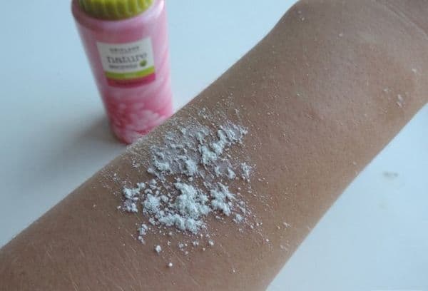 pulbere de talc alergic