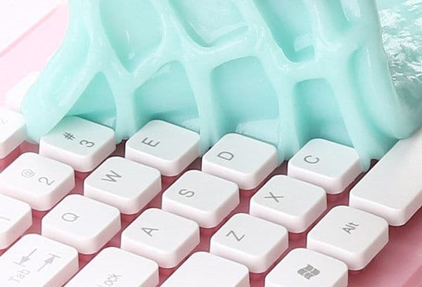 tastatură albă