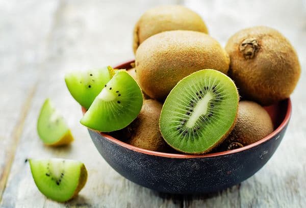 Bol cu ​​kiwi