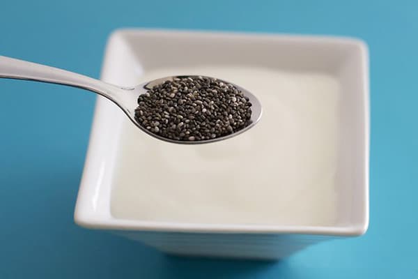 Adăugarea de semințe de chia la Kefir