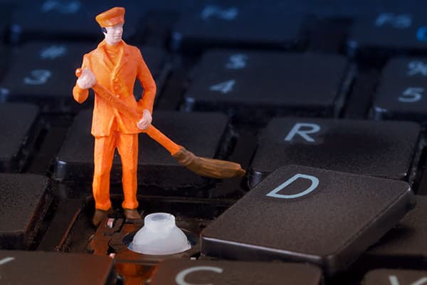 Curățarea tastaturii