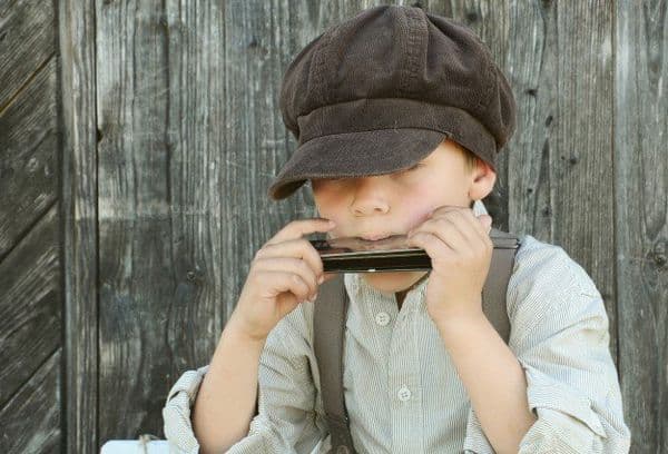 Băiatul Harmonica