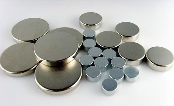 Magneți de neodim