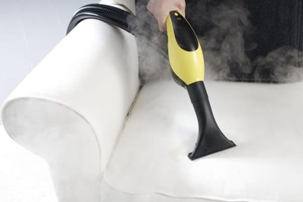 Curățarea canapelei de Karcher