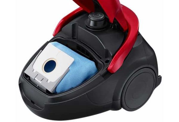 Geantă reutilizabilă într-un aspirator