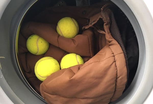 Spălare cu minge de tenis