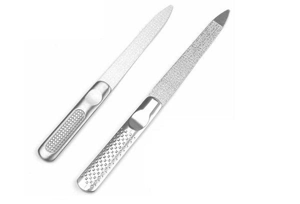 file de unghii metalice