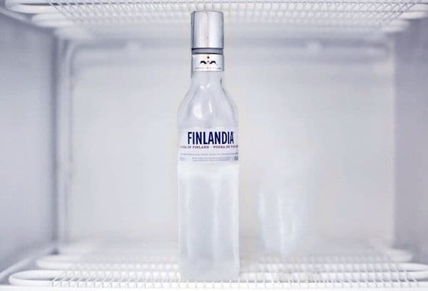 vodka în congelator