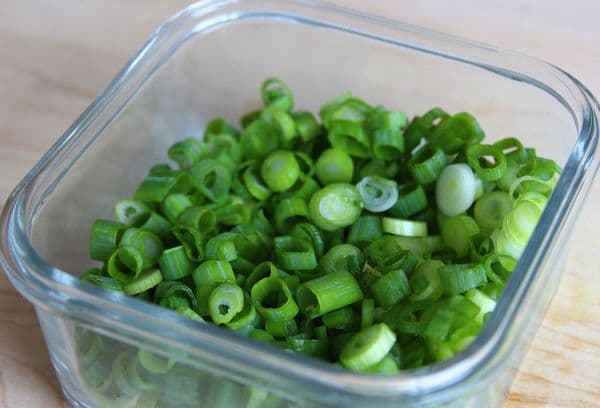 Ceapa verde tocata