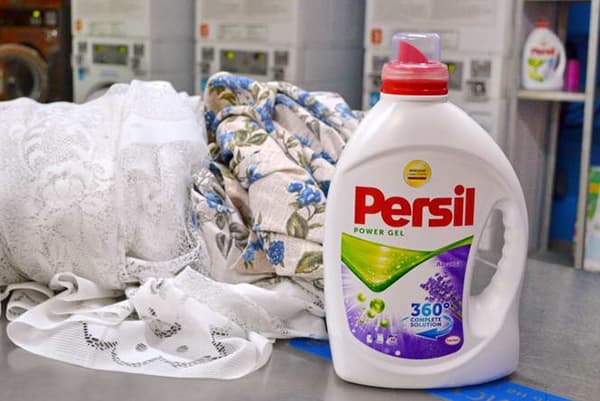 Gel pentru spălarea perdelelor jacquard