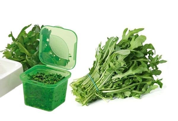 Frunze proaspete de arugula