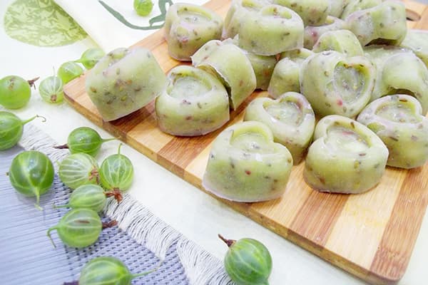 Piure congelat de coacăze
