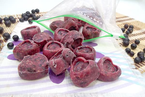 Pură de coacăz congelat