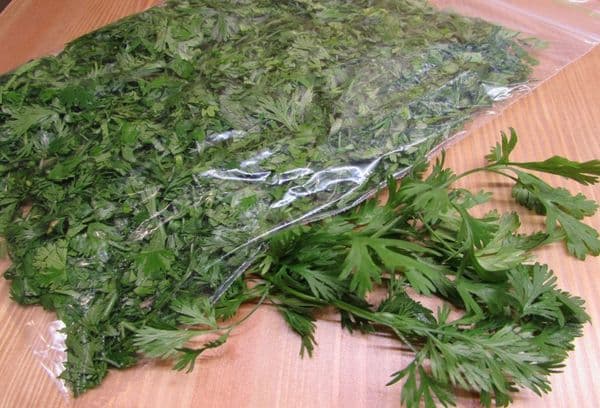 Frunze Cilantro înghețate