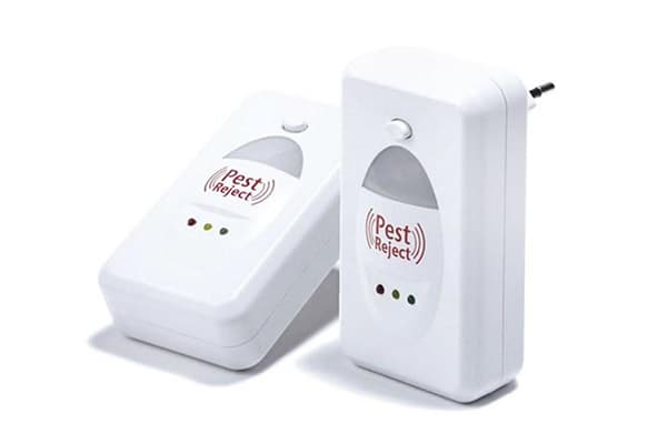 Repelător cu insecte cu ultrasunete