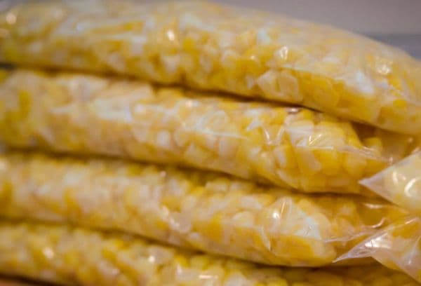 Cereale congelate de porumb
