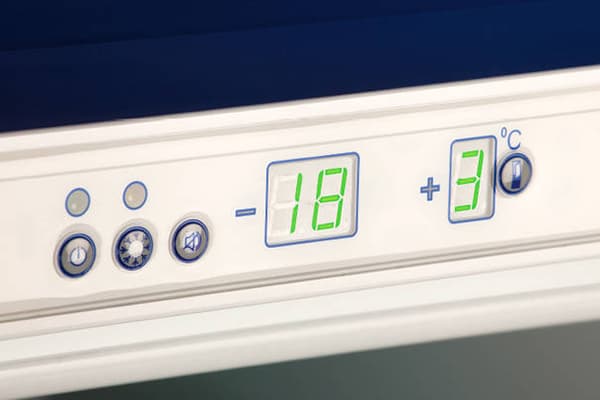 Temperatura la congelator și frigider