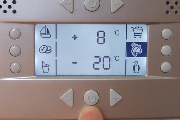 Alegerea condițiilor de temperatură ale frigiderului și congelatorului
