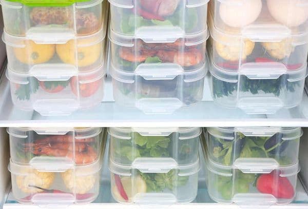 Produse congelate în containere