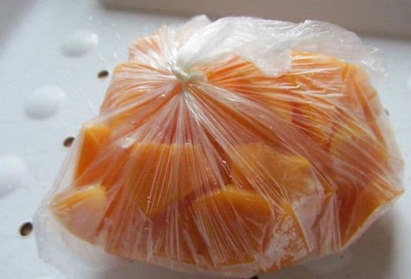 Dovleac tăiat într-o pungă