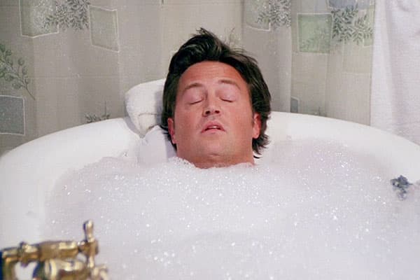 Chandler Bing face baie