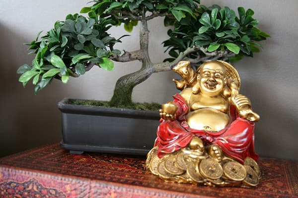 Figurină Hotei